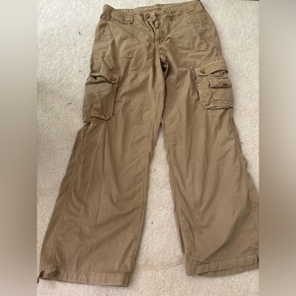 American Eagle cargo joggers/wide leg